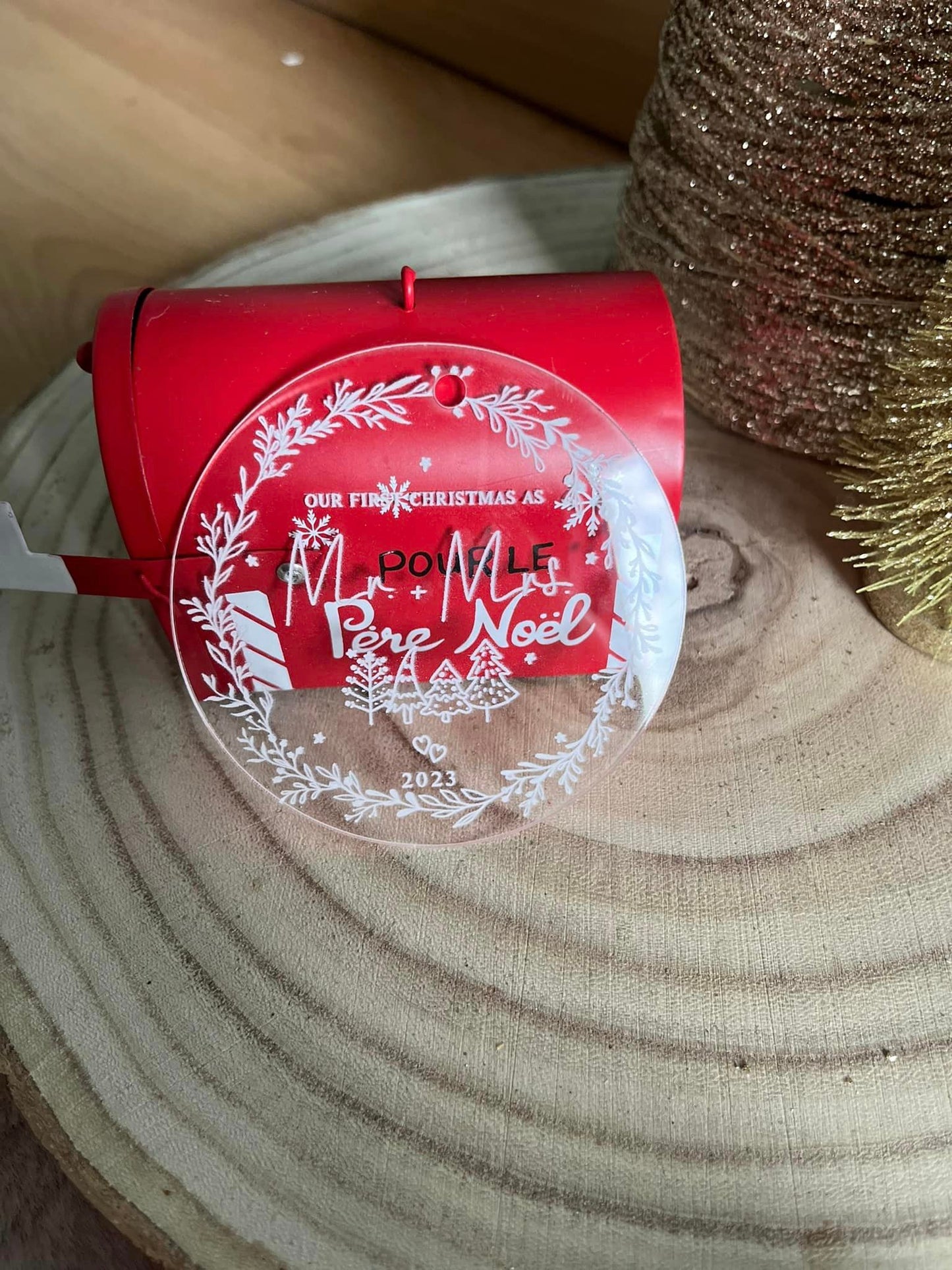 Boule de Noël en plexi personnalisée