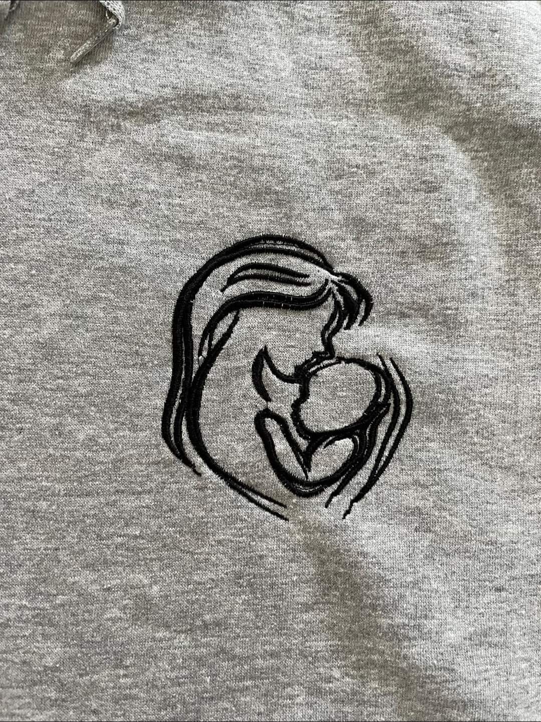 Sweat d’allaitement avec broderie